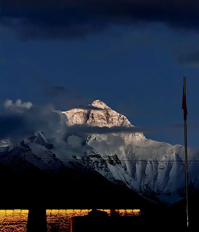 Everest Base Camp detail view 8