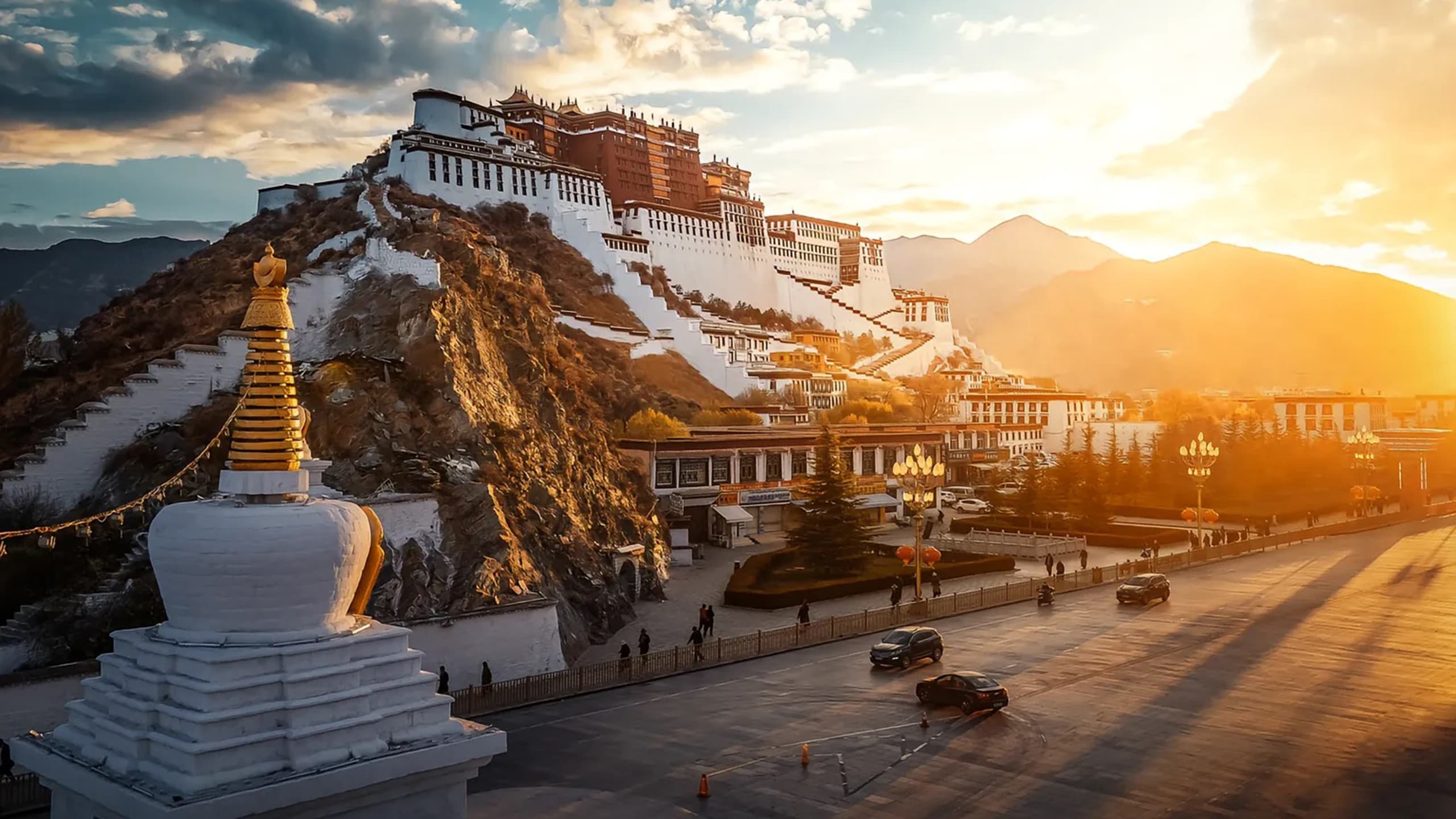 Potala Palace high plateau landscape